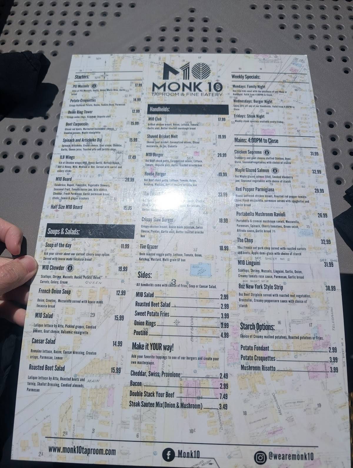 Menu de Monk10 Taproom & Fine Eatery