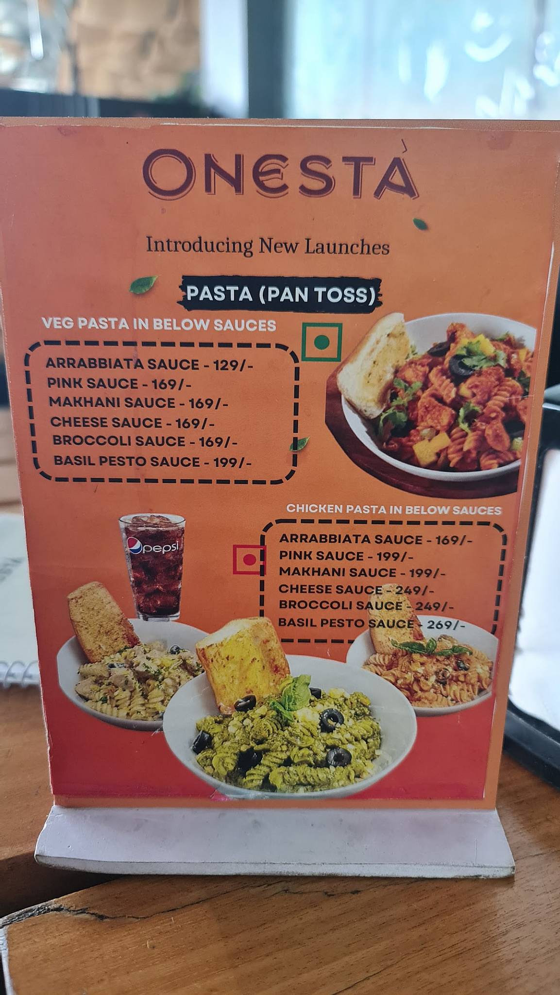 Onesta Magarpatta, Pune menu