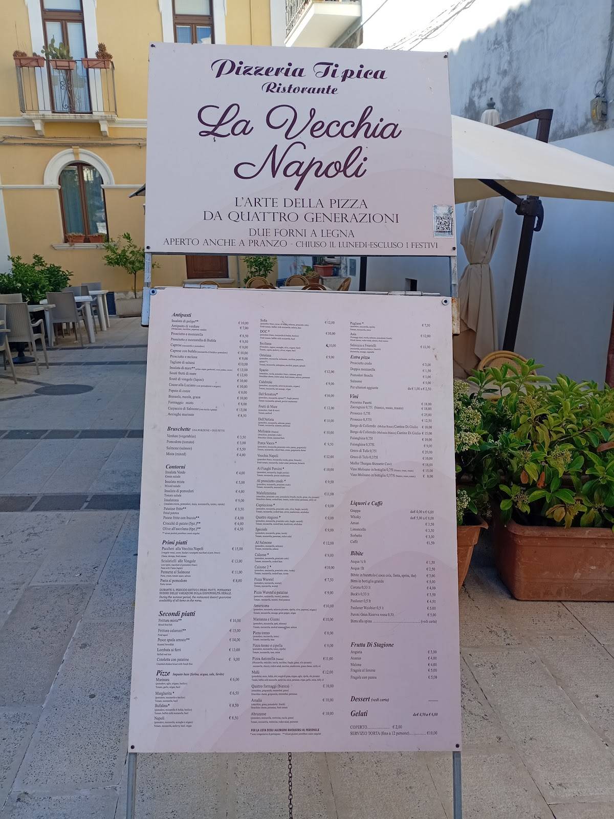 Menu di Ristorante Pizzeria La Vecchia Napoli 