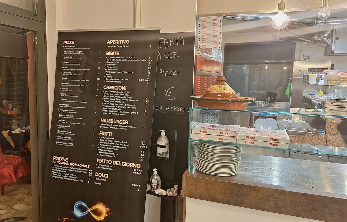 Menu di Pizzeria e Piadineria Fusion Karma 