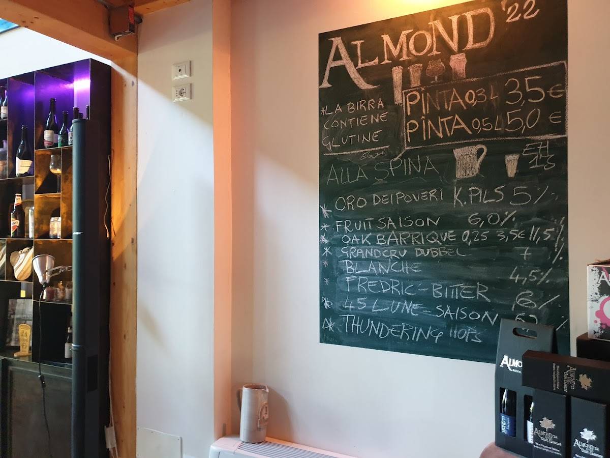 Menu di Almond ‘22 