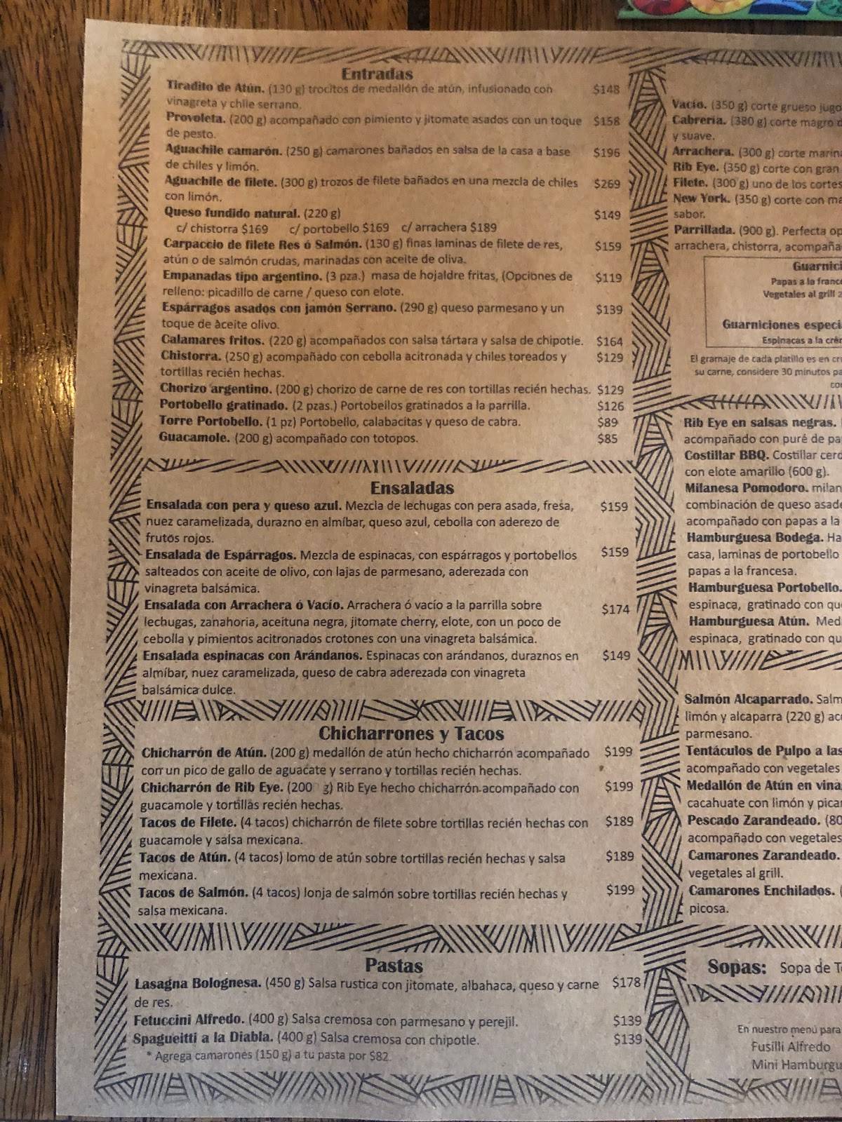 Vit rynkad slag och smal passform lång damkostym main image 0