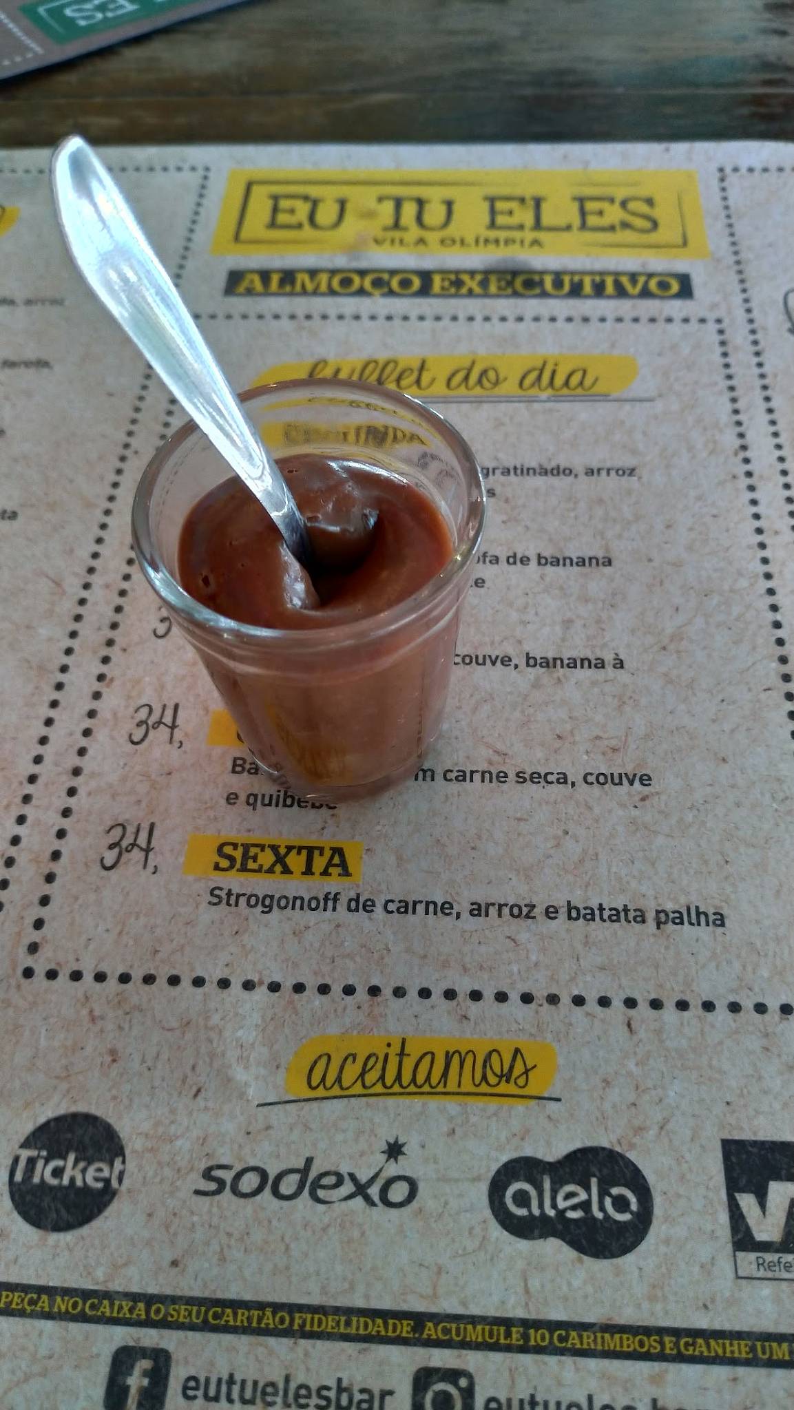 Eu Tu Eles Vila Olímpia cardápio