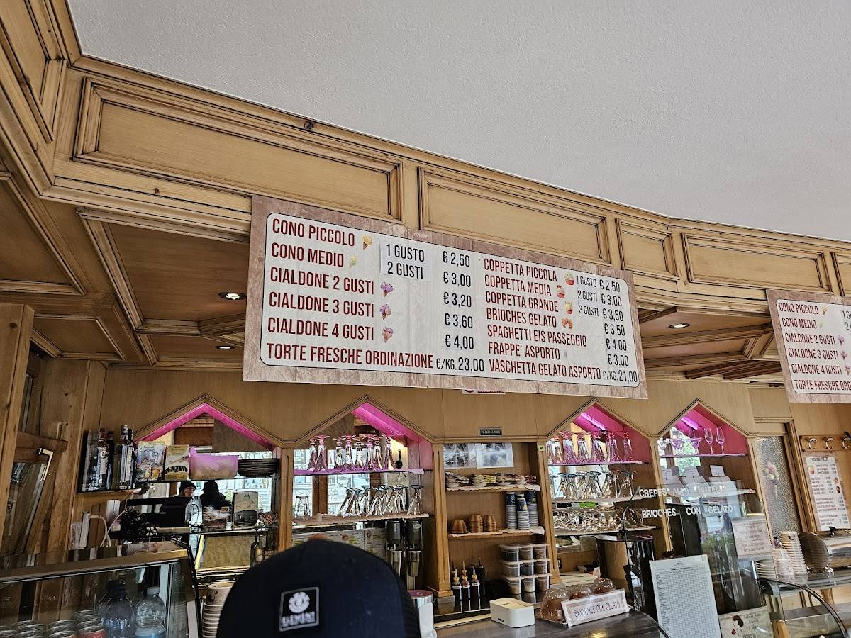 Menu di Pasticceria Gelateria Biancaneve e i sette nani 