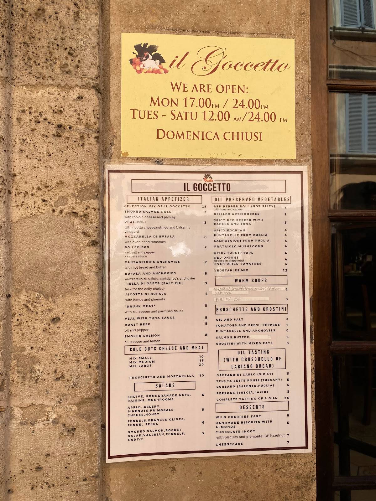 il goccetto vino e taglieri