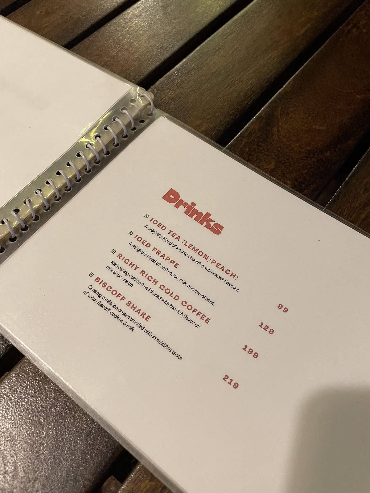 Little table menu
