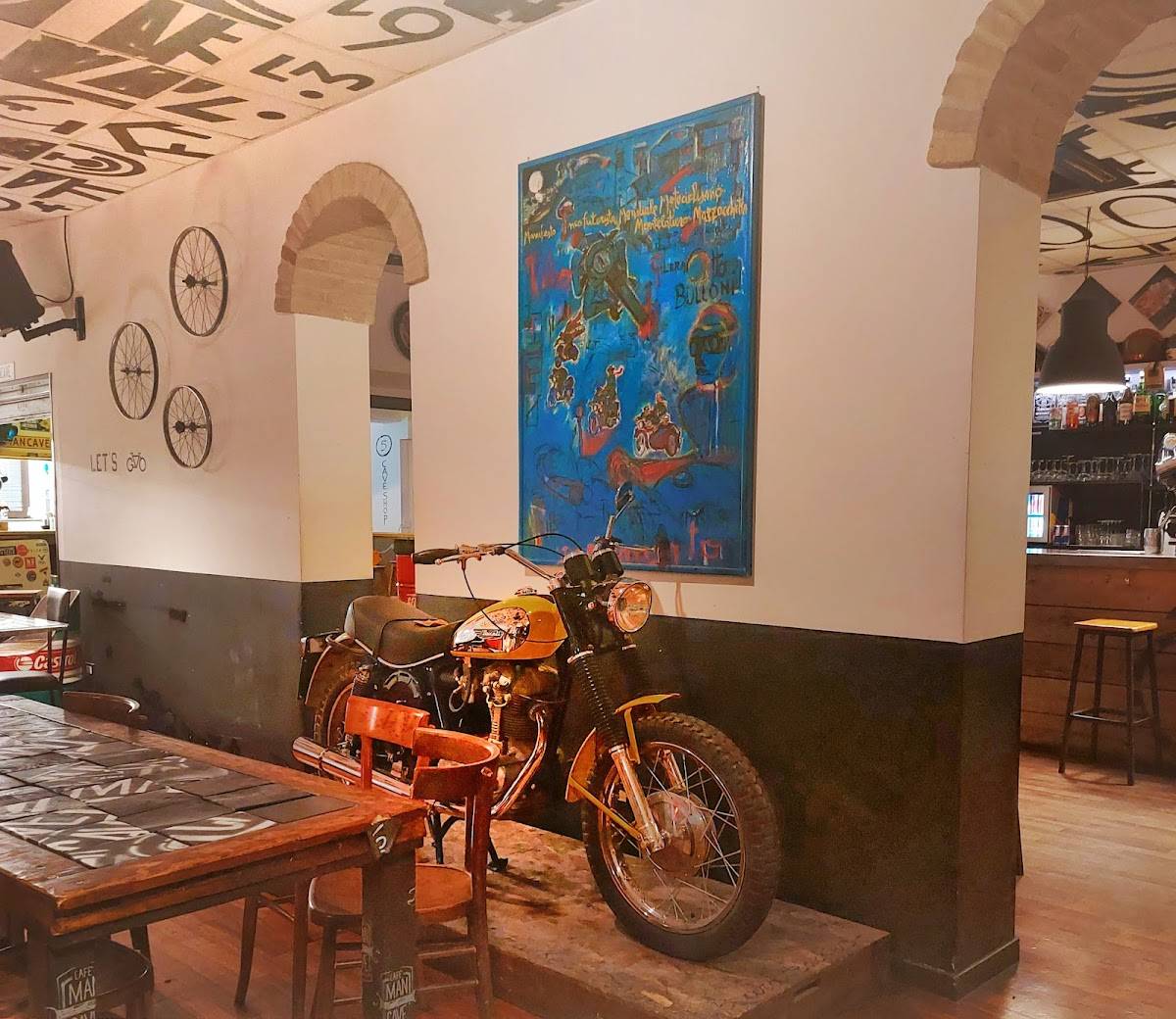 Menu di Man Cave Café 