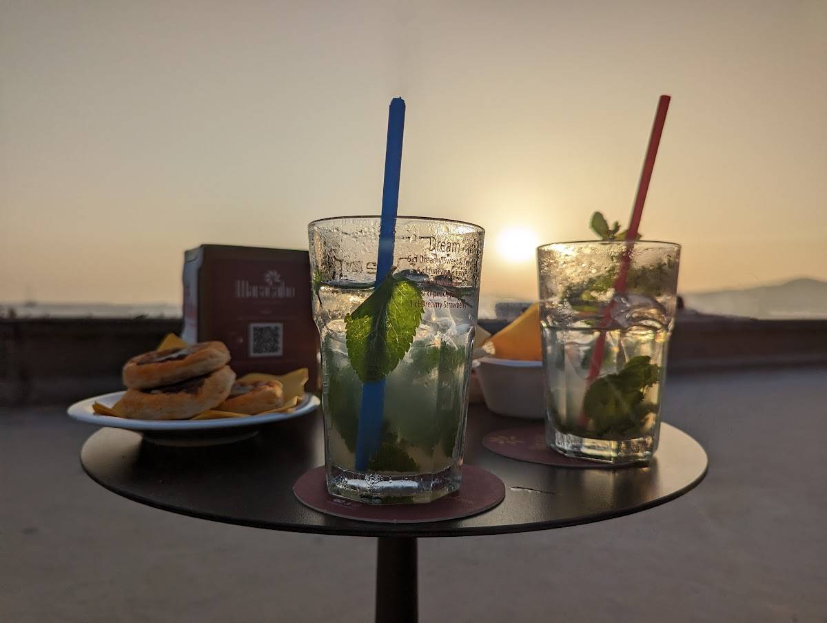 Menu di Maracaibo cocktail bar 