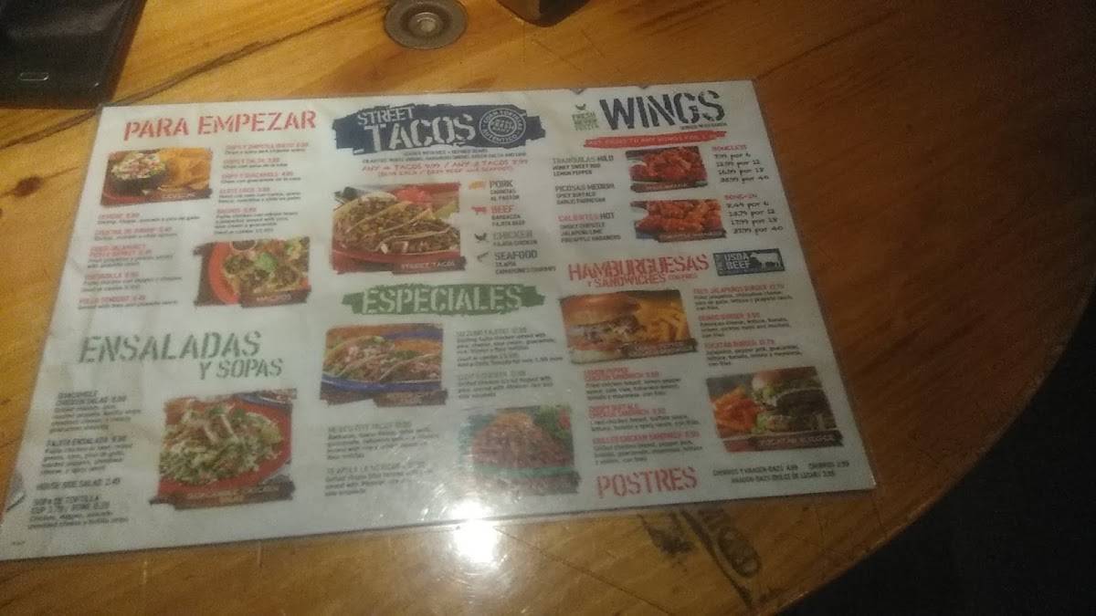 Carta del pub y bar Ojos Locos Sports Cantina - Almeda, Houston, Gulf Fwy