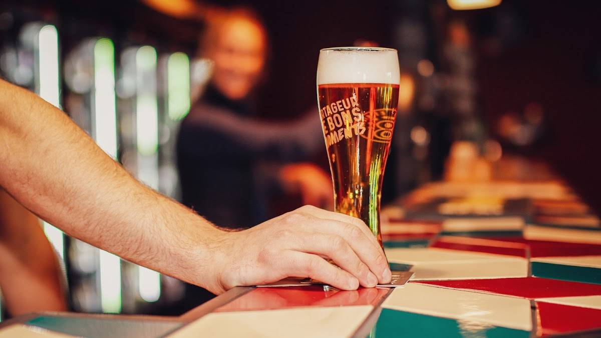 menu-au-v-and-b-brive-la-gaillarde-pub-et-bar-brive-la-gaillarde