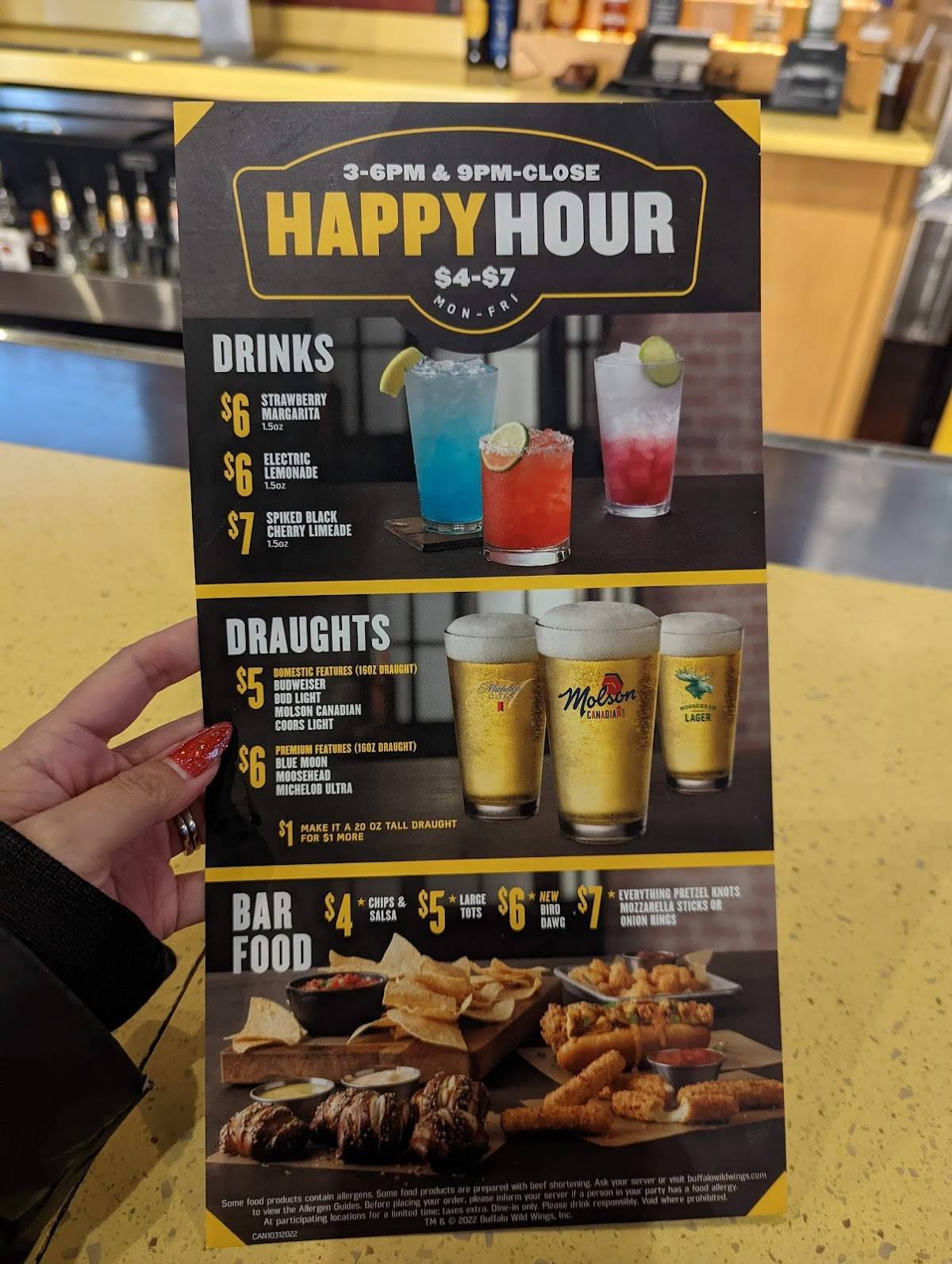 Menu au Buffalo Wild Wings pub et bar Oshawa 903 Taunton Rd E