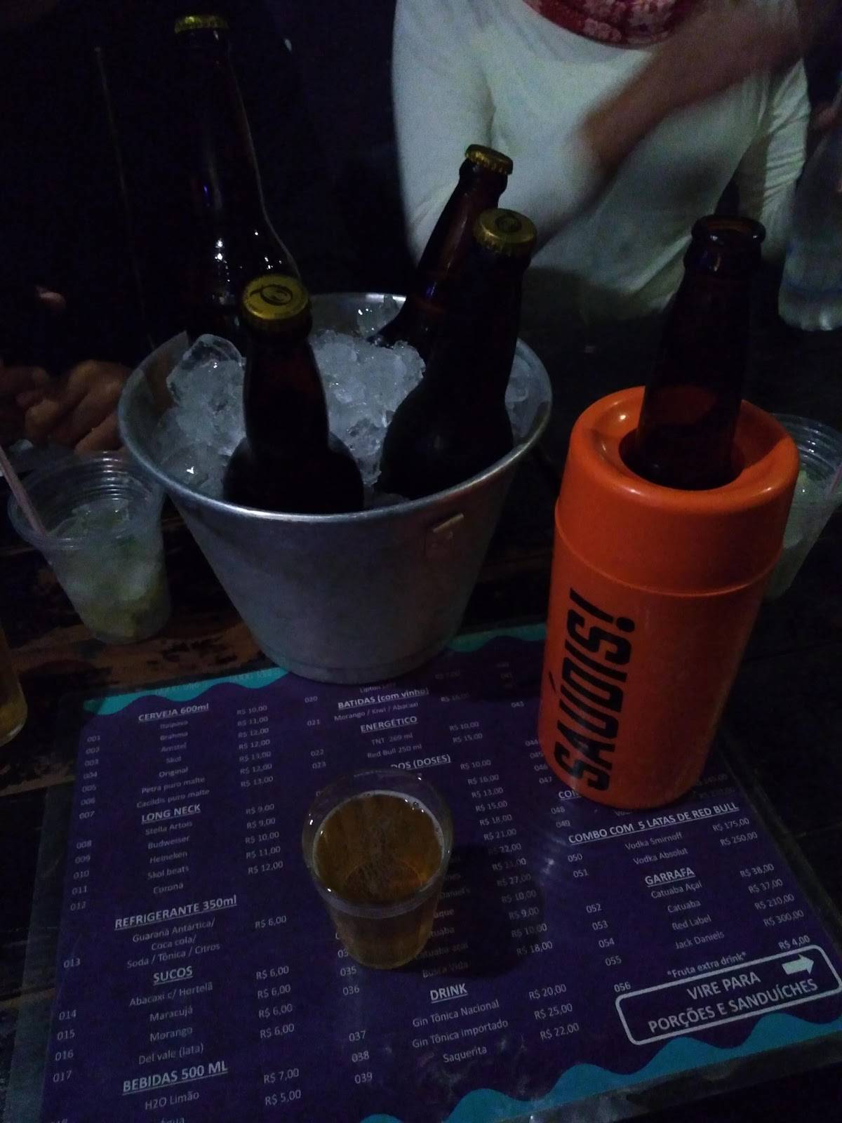 Bujas Garagem Bar cardápio