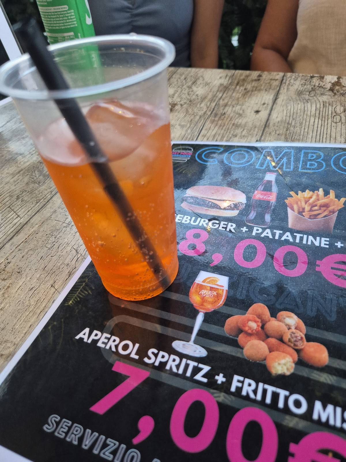 Menu de Fast Food Stuzzicante Scalea