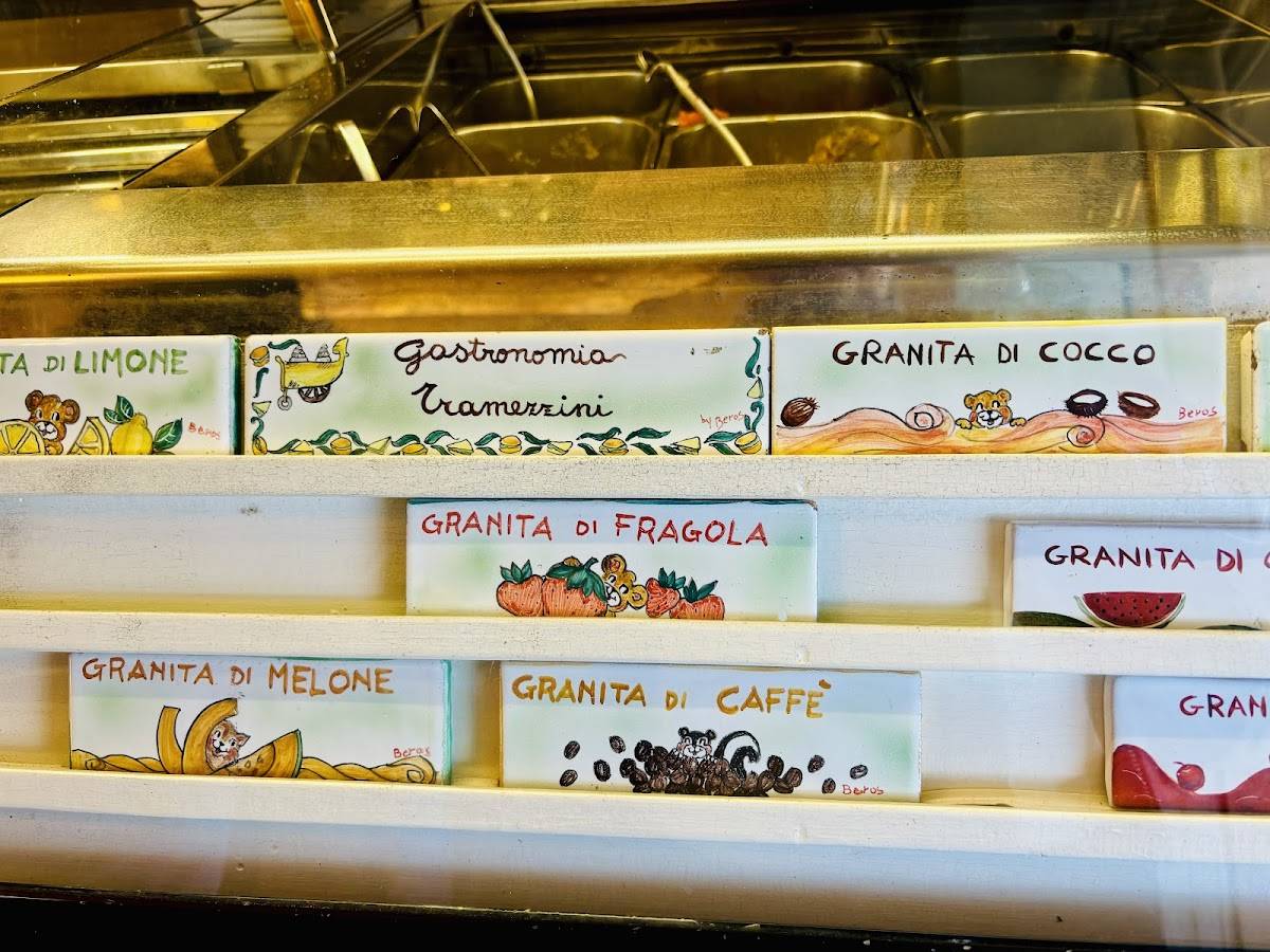 Menu di Gelateria Mennella Di Solinas Giovanni Maria E Solinas Eugenia 