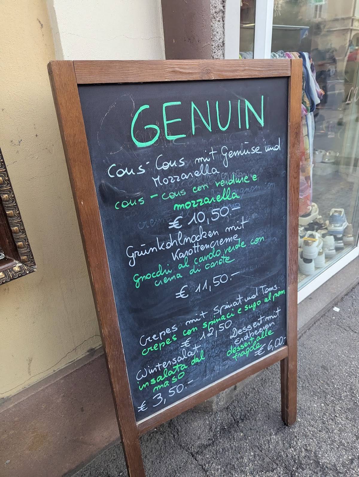 Menu di Genuin Ristro 