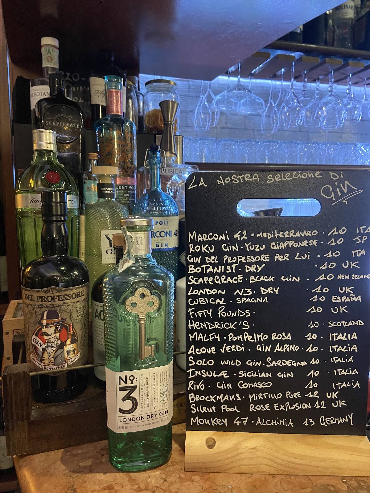 queen lounge bar cinisello balsamo
