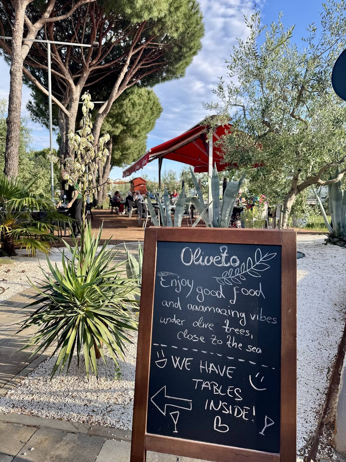 Menu di Oliveto Pizzeria & Bar 
