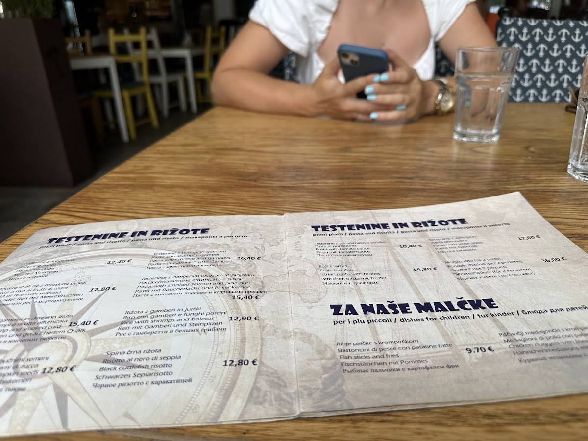 Menu di Mornarček, ribja kantina - fish house 