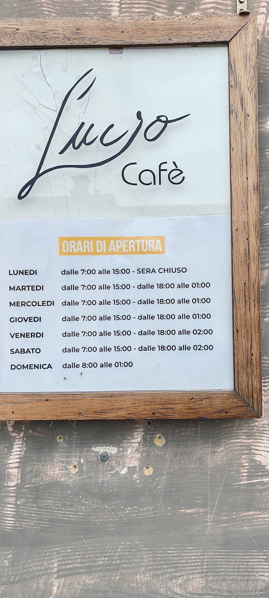 Menu di Bar Da Lucio 