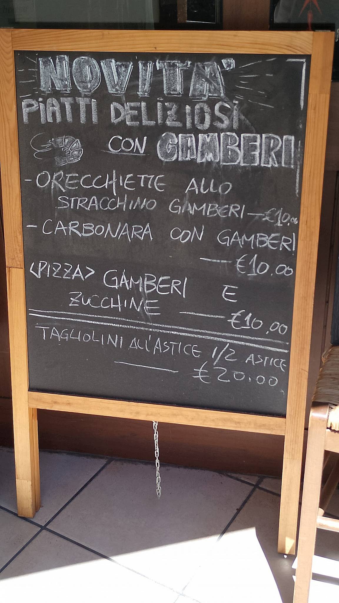 Menu di Delyzia di Yang Fan 