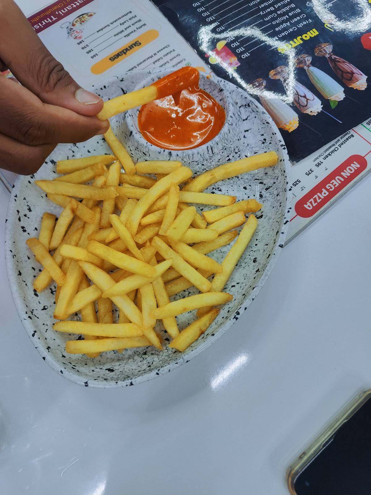 Looco's Pizza Thrissur Paravattani menu