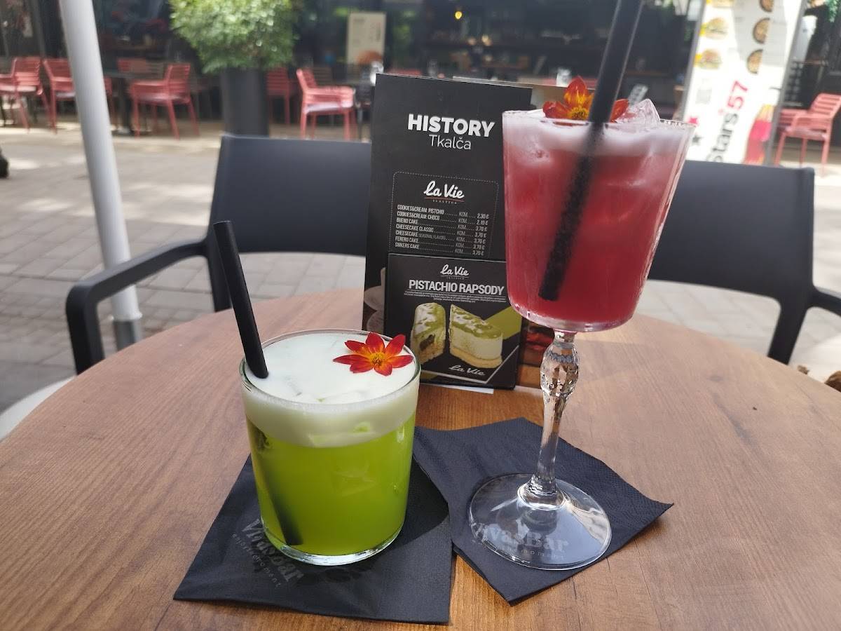 Menu di History Bar & Club 