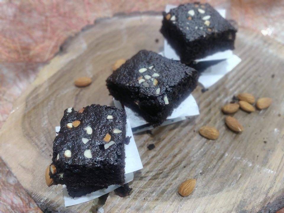 Chocomania : Chocolates & Cakes Studio menu