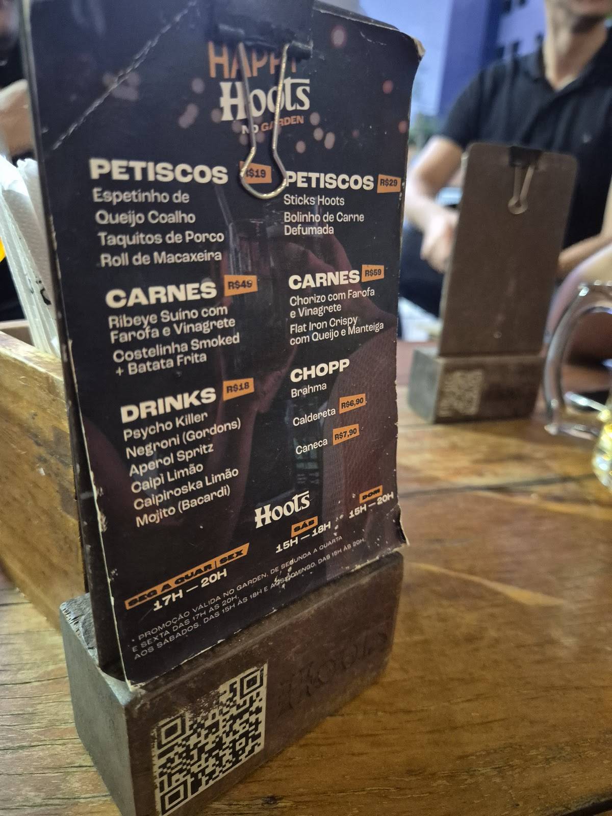 Hoots Gastropub cardápio