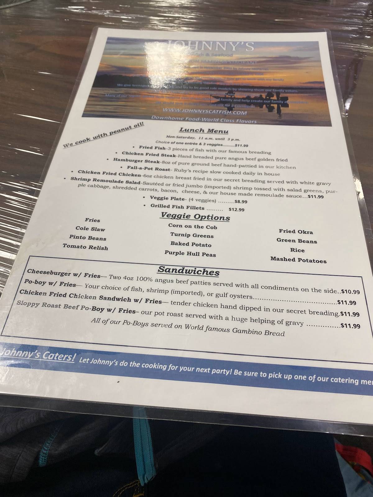 Menu at Johnny's Catfish & Seafood restaurant, Shreveport