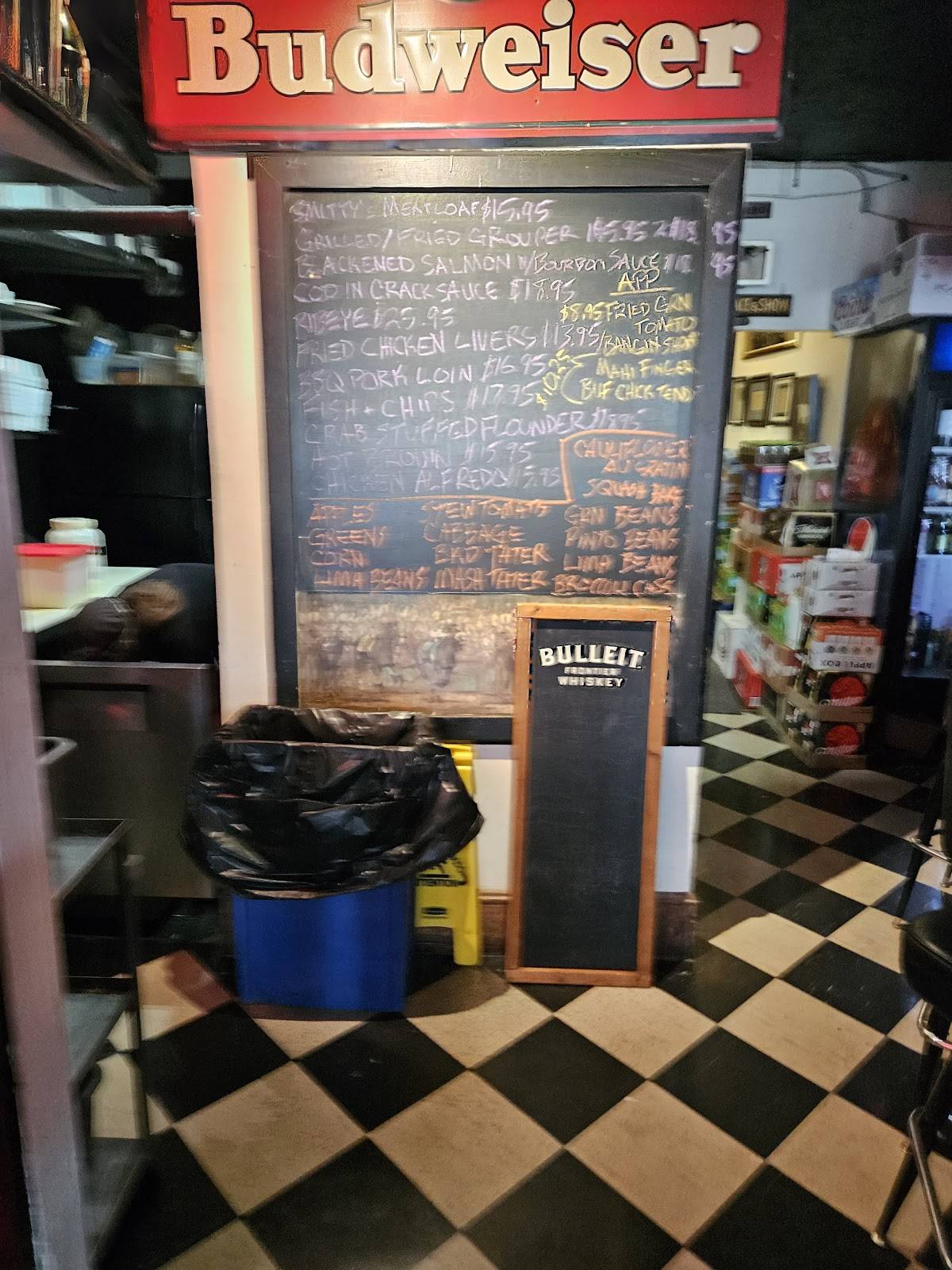 Thoroughbred Restaurant - 5p44cbb