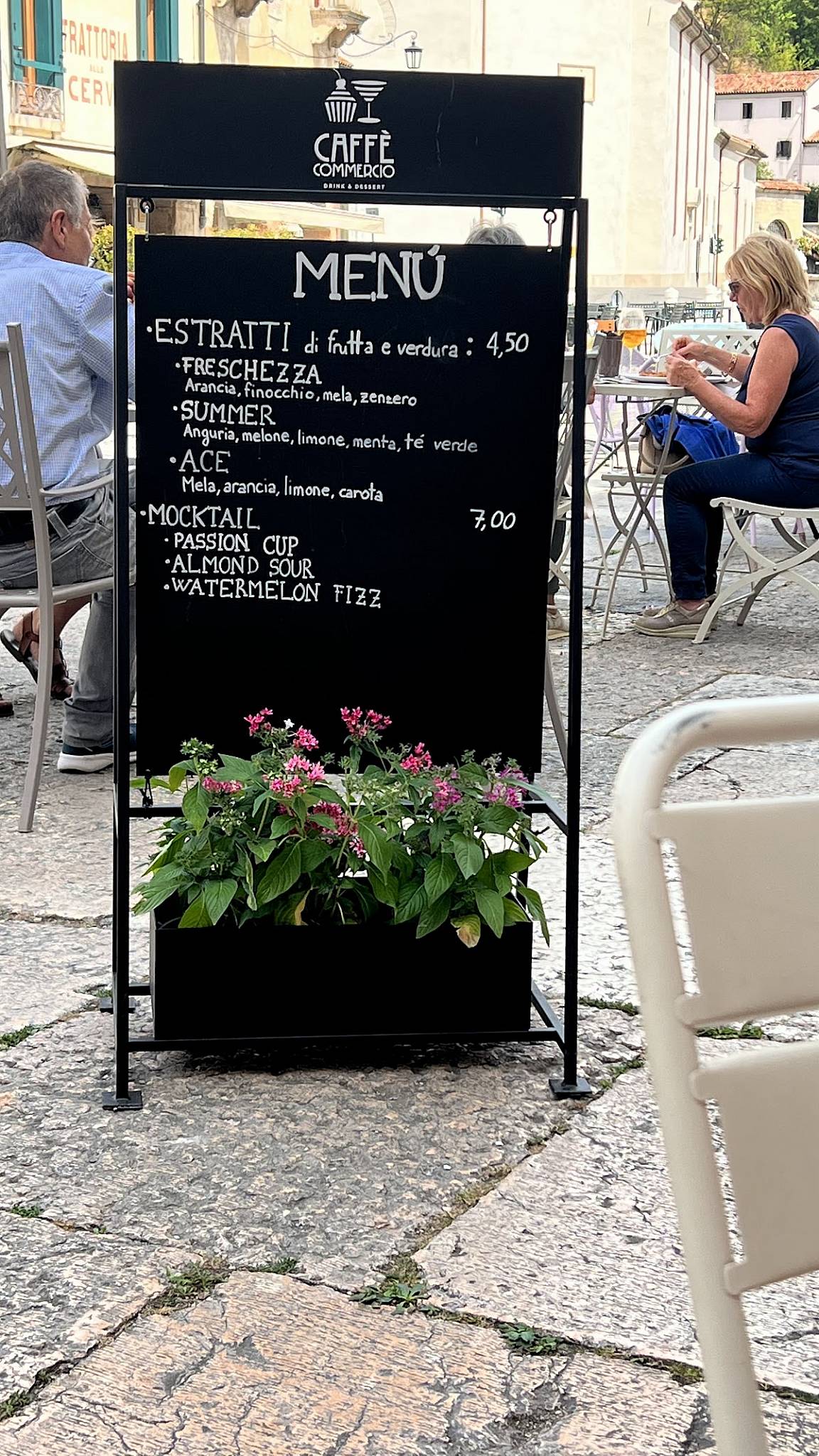 Menu di Caffè Commercio 