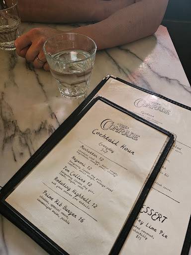 Menu de The Comrade