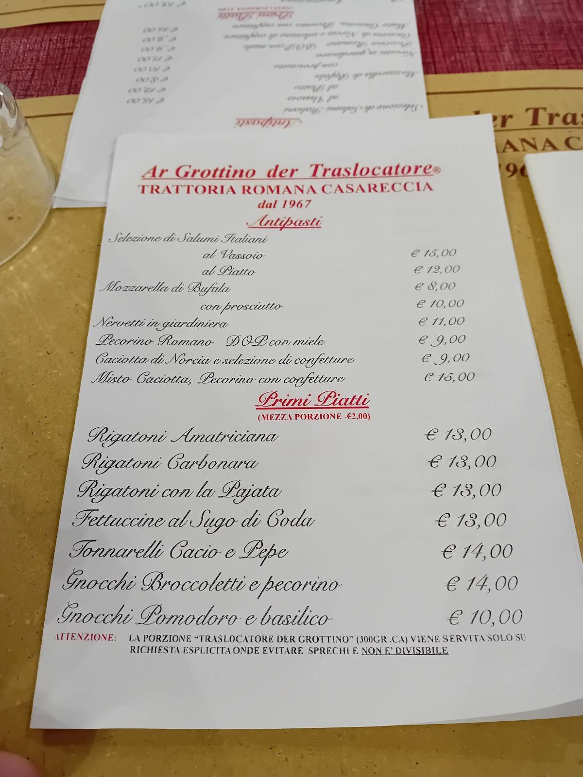 Menu di Ar Grottino der Traslocatore 