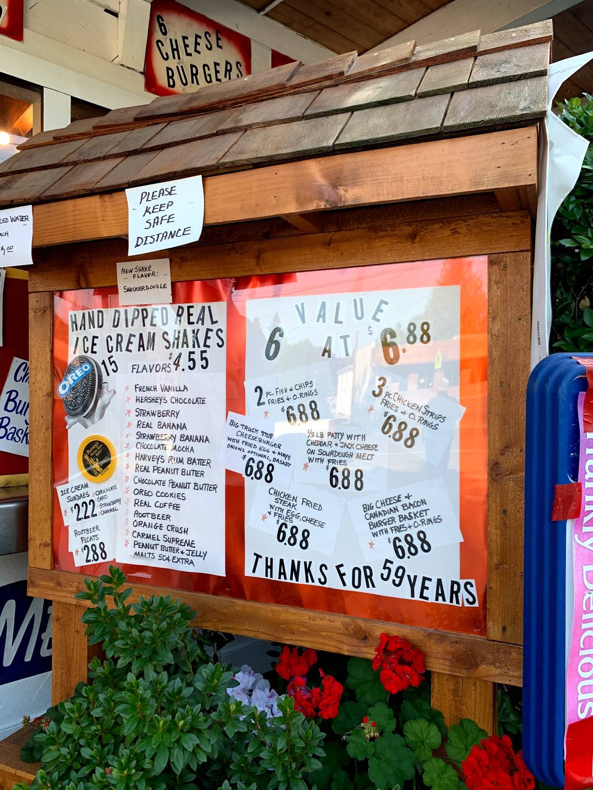 Menu at Crazy Eric's DriveIn fast food, Bremerton, 701 S National Ave