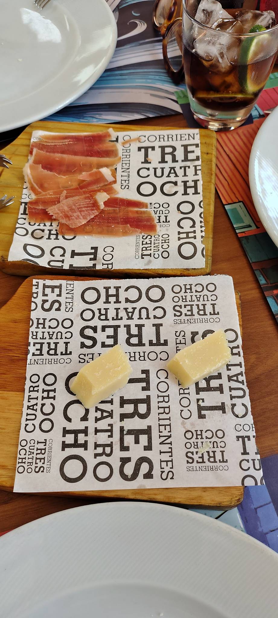 Corrientes 348 cardápio