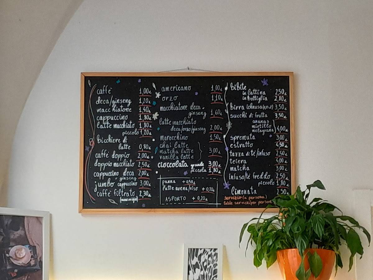 Menu di Ginger Tea & Cakes 