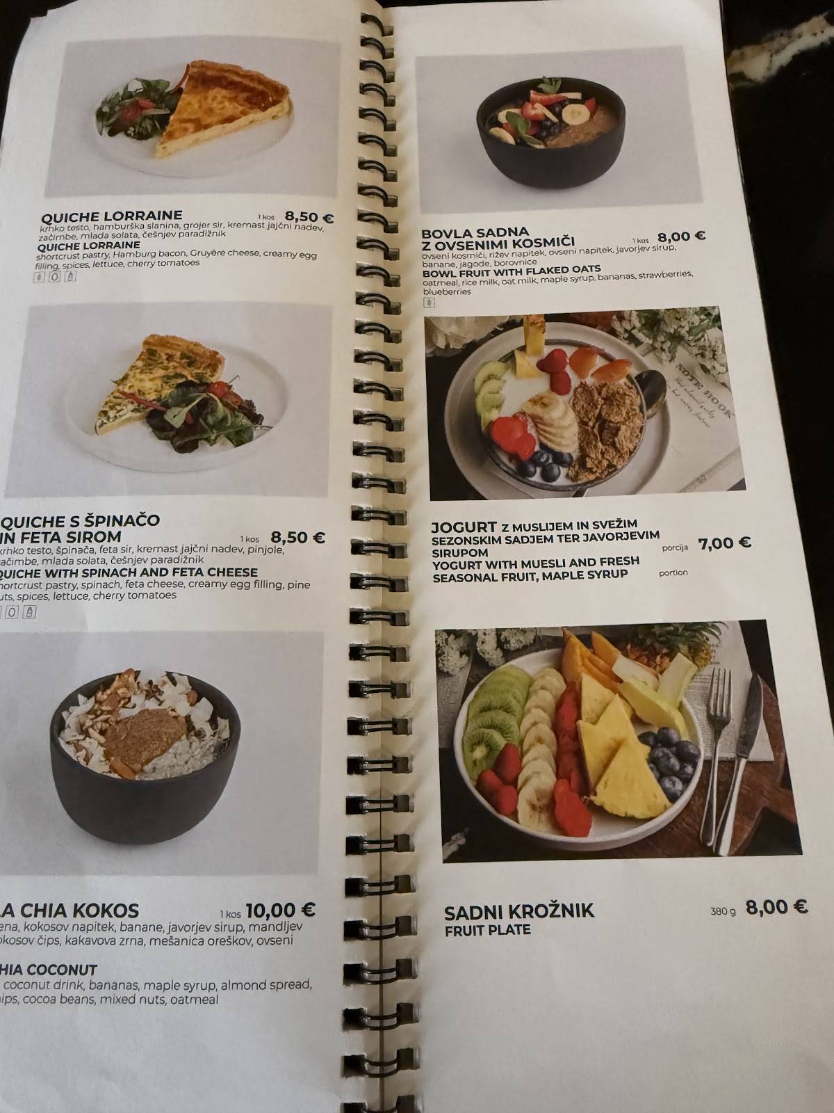 Menu di Kavarna Zvezda 