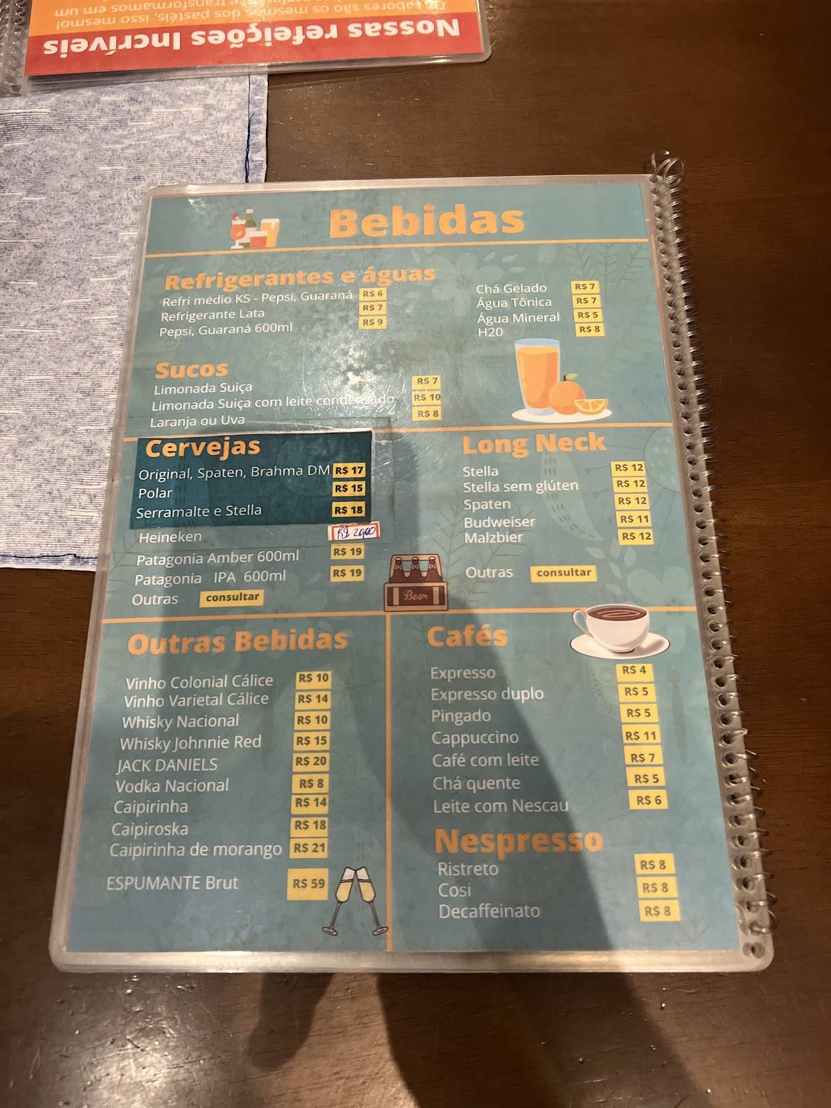 Pastel com borda cardápio