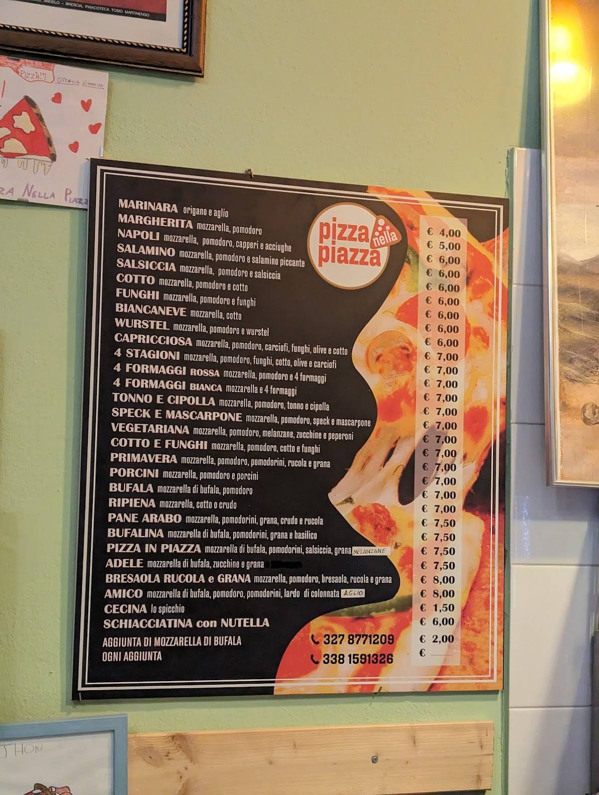 Menu di Pizza Nella Piazza 