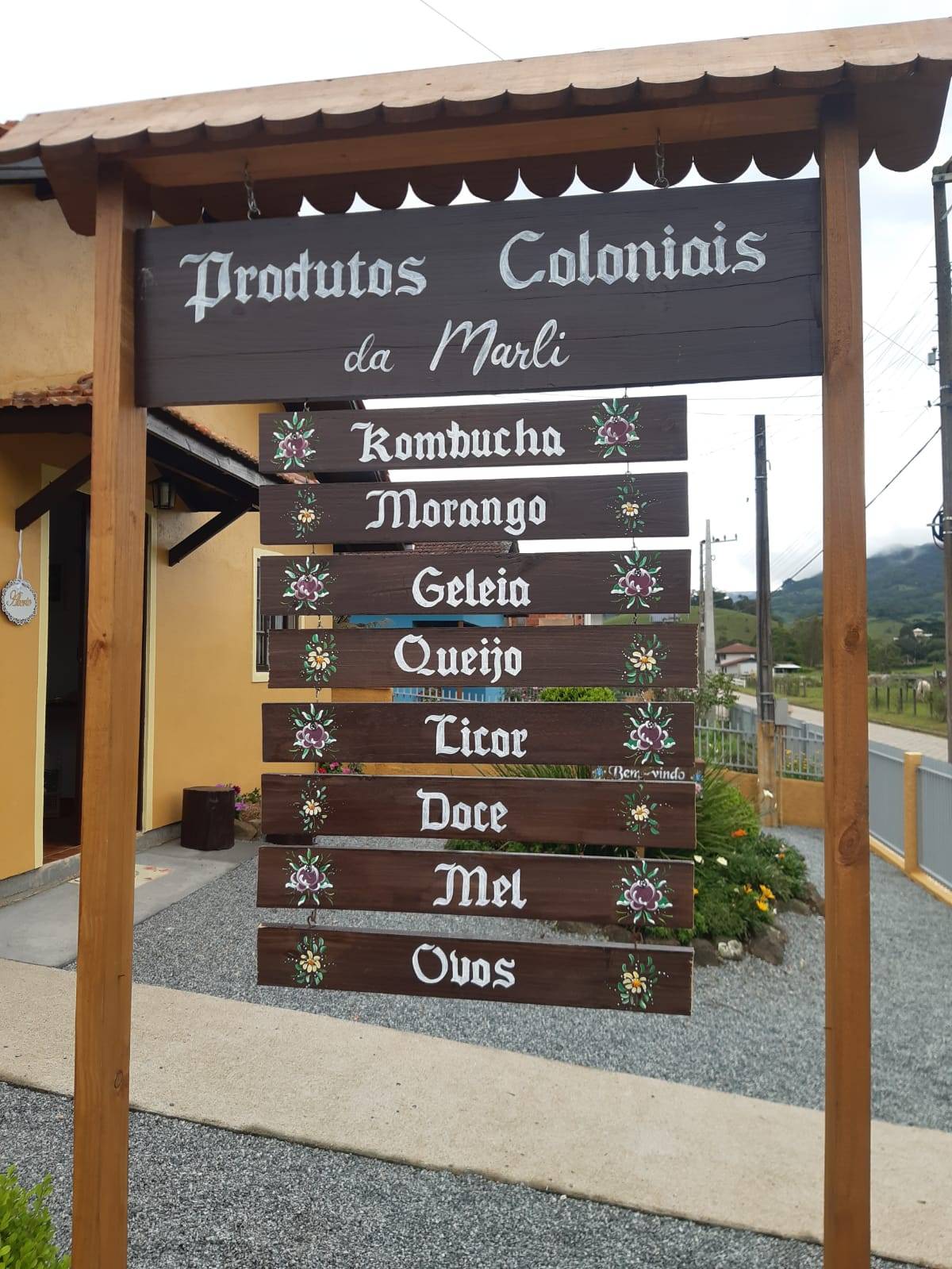 Produtos Coloniais da Marli e Colhe e Pague de Morangos cardápio
