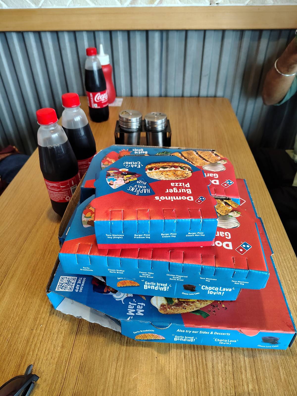 Domino's Pizza Kalva Chok, Junagadh menu
