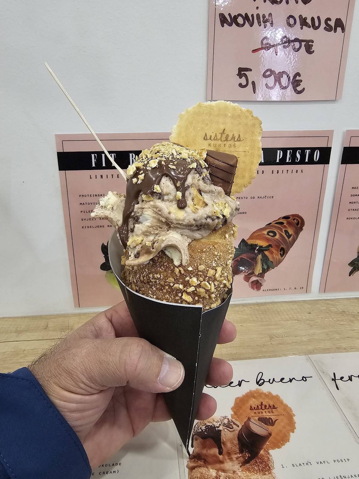 Menu di Sisters Kurtos 