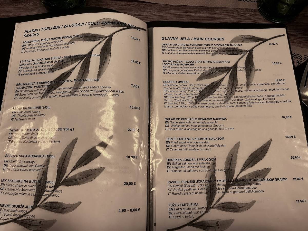 Menu di Restoran Lumber 