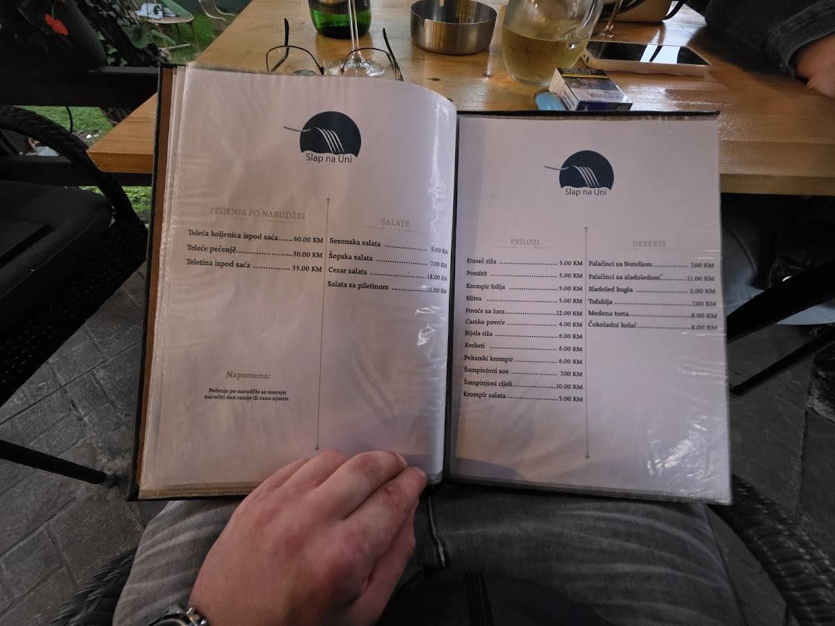 Menu de Restoran Slap na Uni