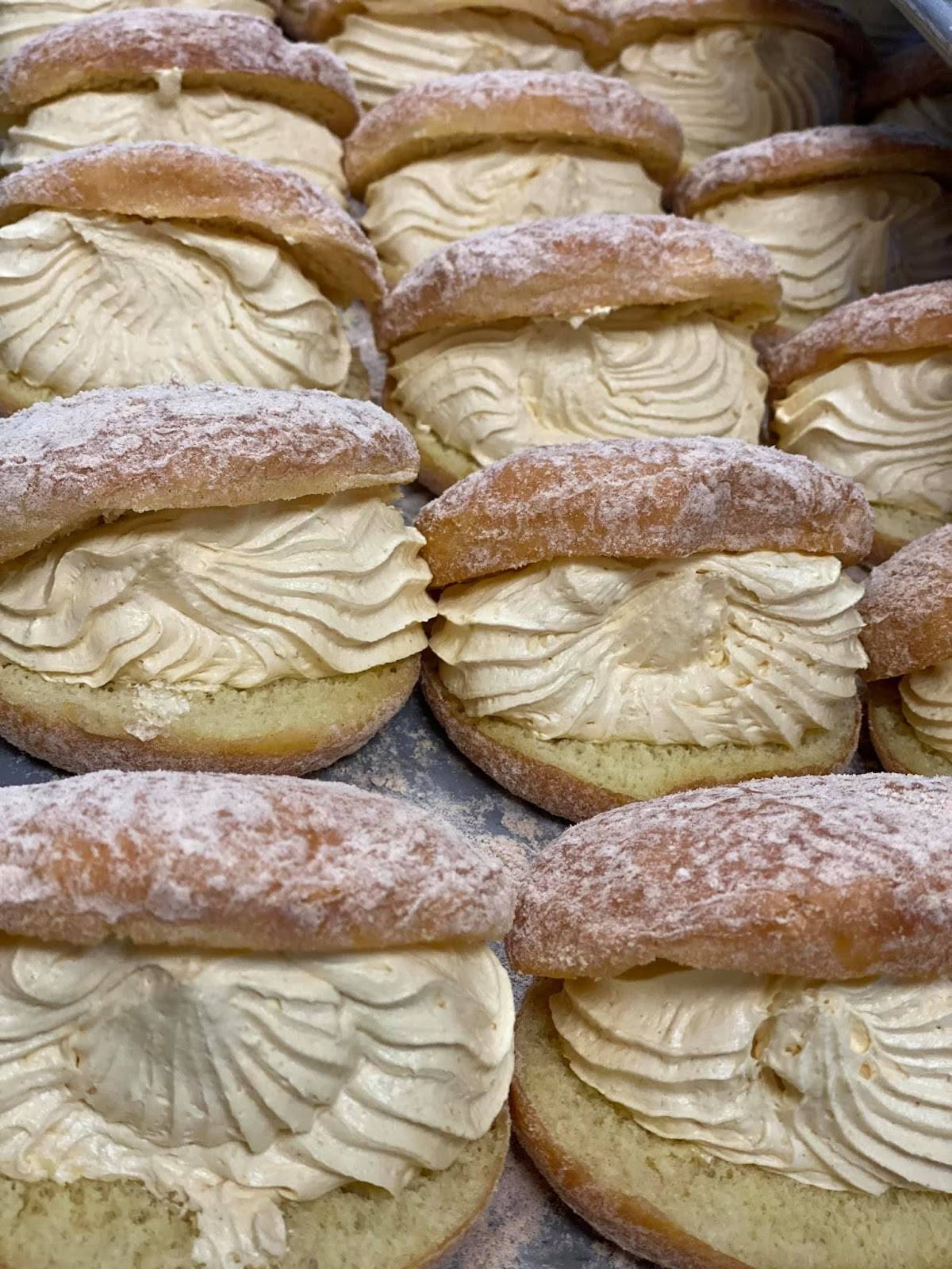 Menu at Deluxe Italian Bakery Inc., Runnemede
