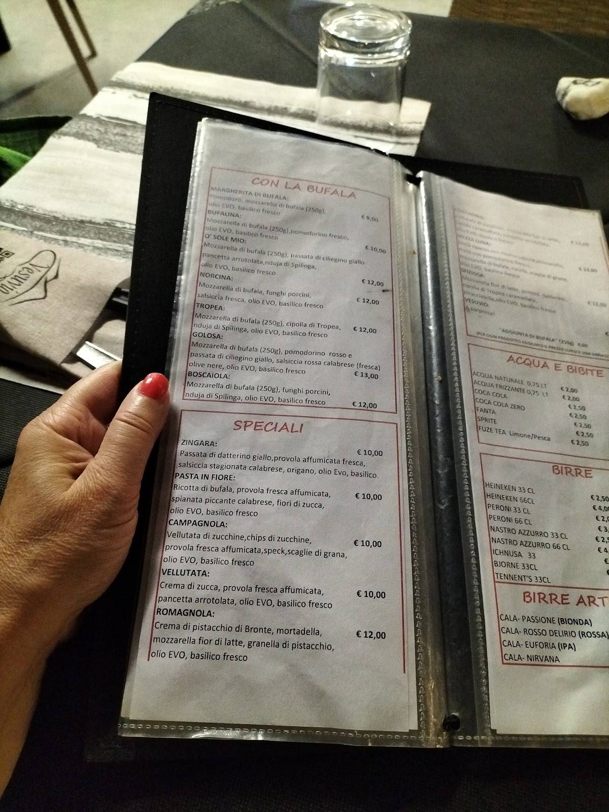 Menu di Pizzeria Vesuvio 