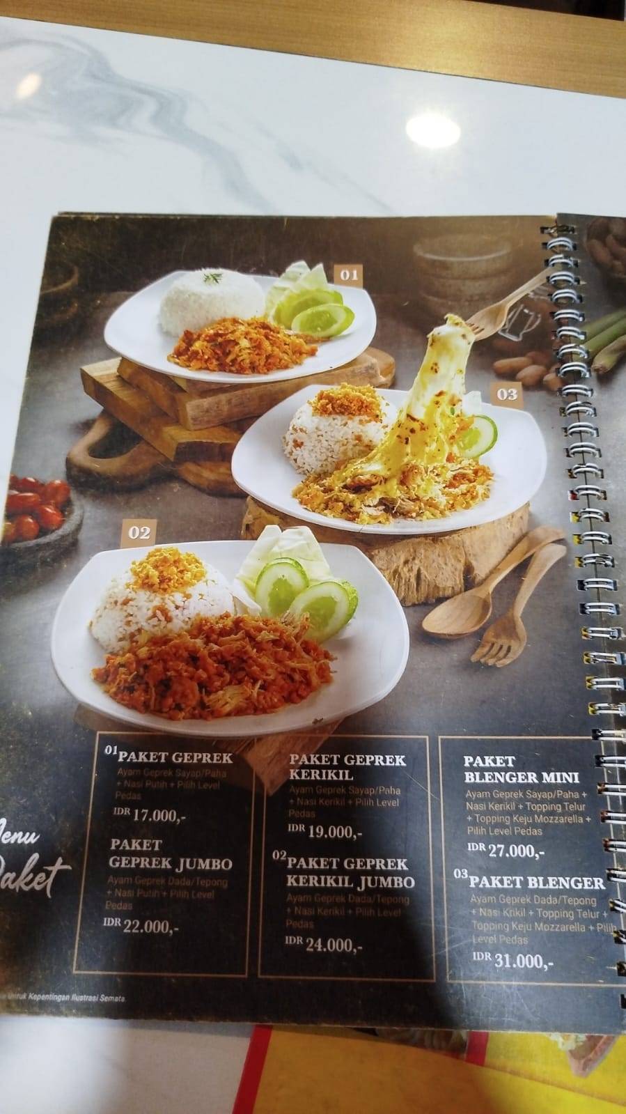  Foto zu Menu at Ayam Keprabon x Mie Keprabon Solo Baru, Sukoharjo 