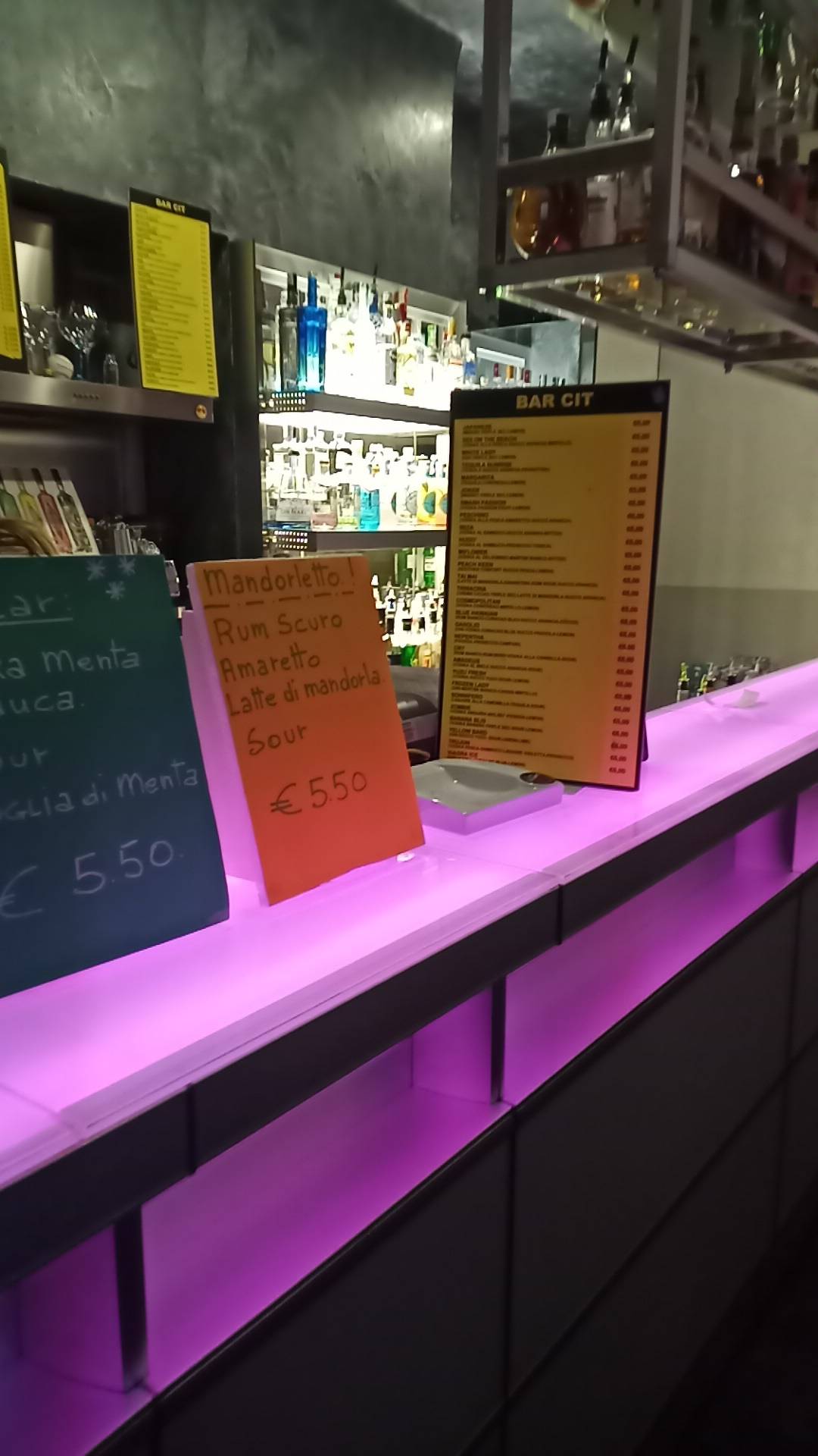 Menu di Bar Cit 