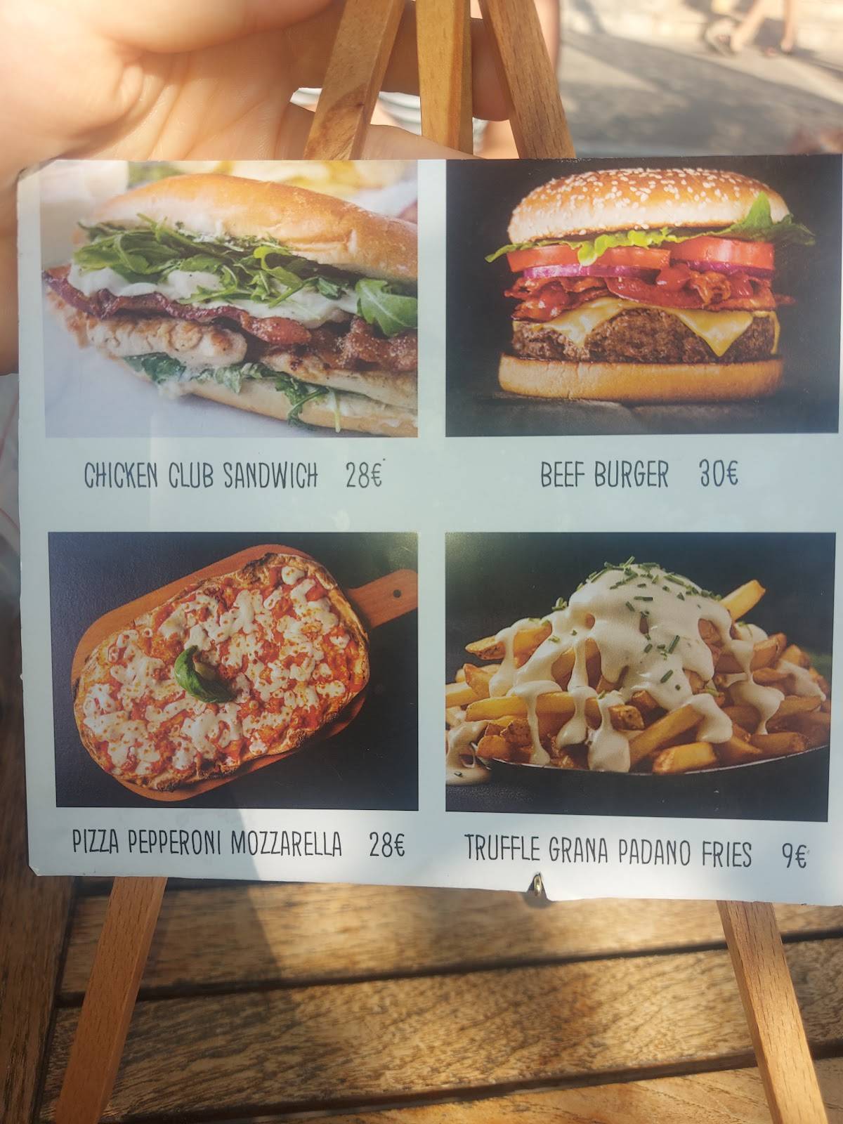 Menu di Copacabana Beach 