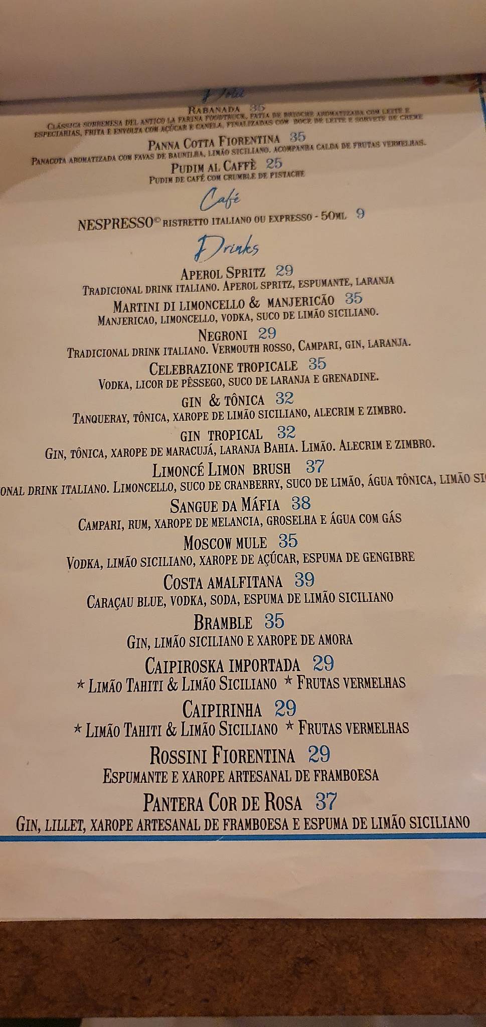 Moderno carrello da bar dorato a 3 livelli per servire bevande al vino e al tè, design salvaspazio con ripiani in vetro, ideale per sala da pranzo, hotel, karaoke, ristorante